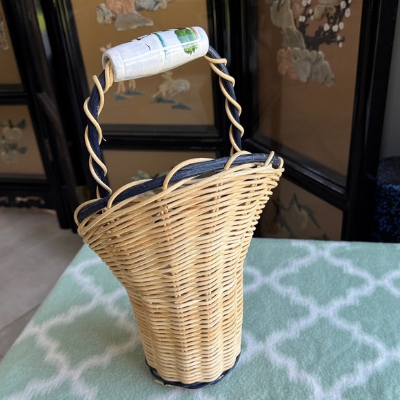 Nautical design Wicker ceramic wine bottle Basket with Handle - Picture 5 of 8